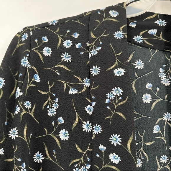 DIVIDED H&M Women’s Black Crepe Fabric w/Blue Floral Print Jacket Size Large - Picture 5 of 16
